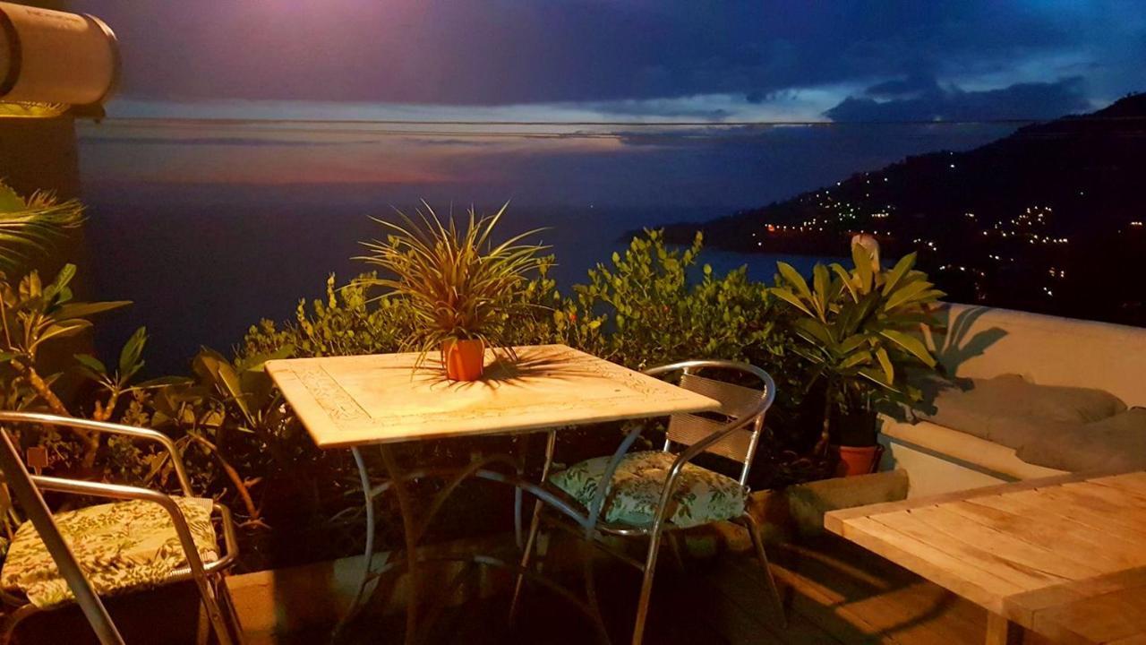 ונטימיגליה Romantic Casa Lorenzina Affittacamere מראה חיצוני תמונה