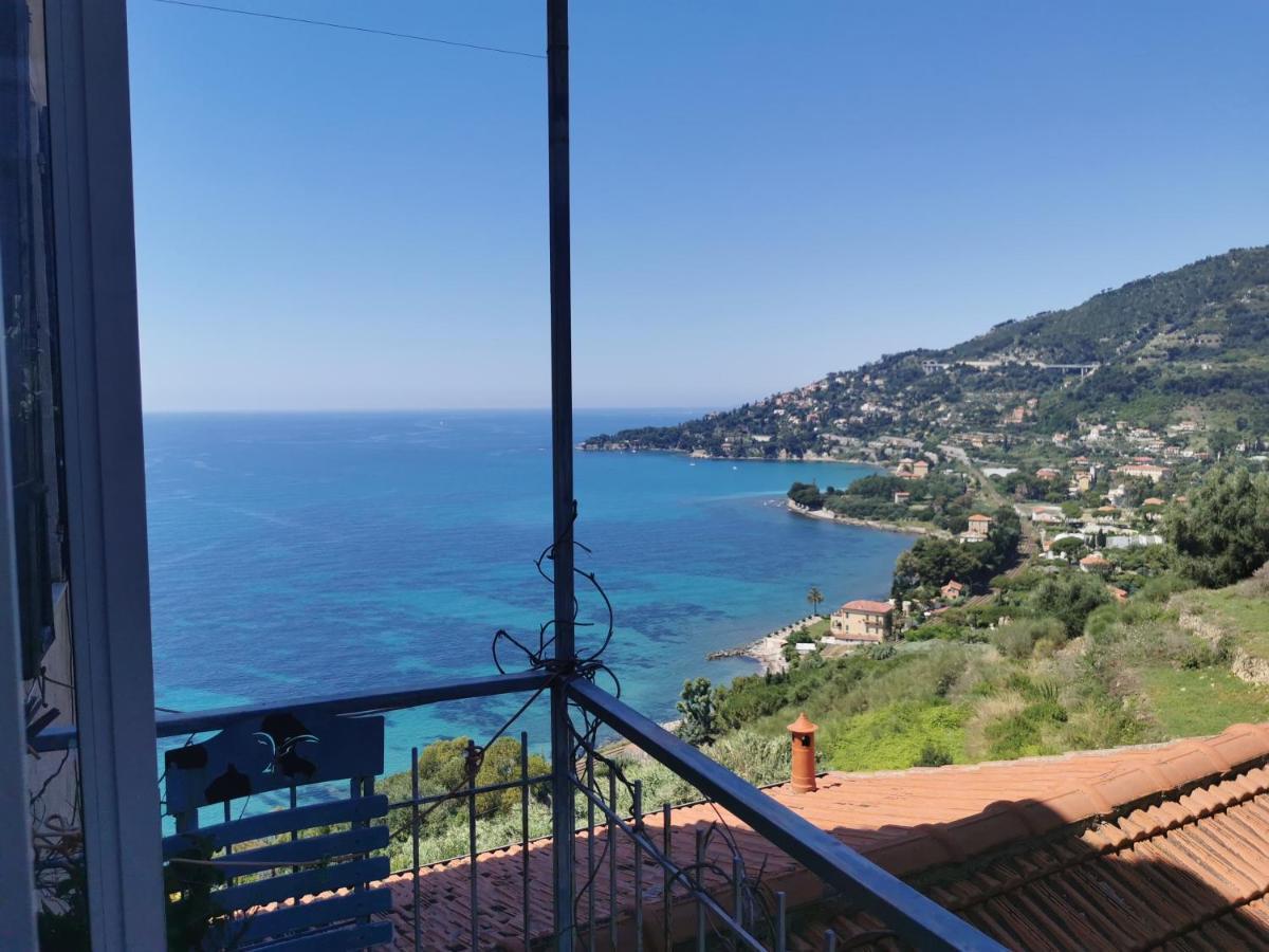 ונטימיגליה Romantic Casa Lorenzina Affittacamere מראה חיצוני תמונה